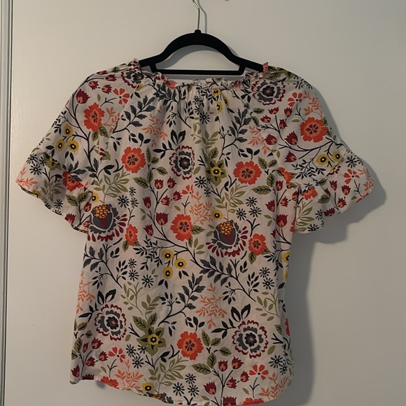 Velvet by Graham & Spencer Cream Pink Flutter Sleeve Blouse - Picture 3 of 3